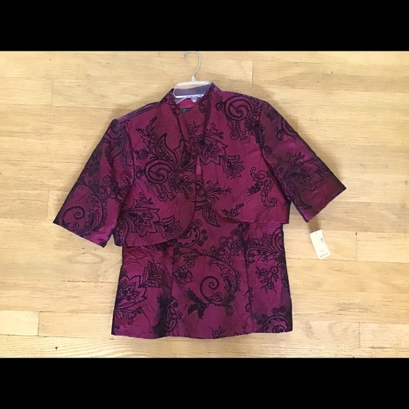 Top - Picture 1 of 4